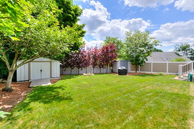 10 Ridgewood Rd, Worcester, MA 01606