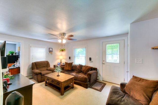 10 Ridgewood Rd, Worcester, MA 01606
