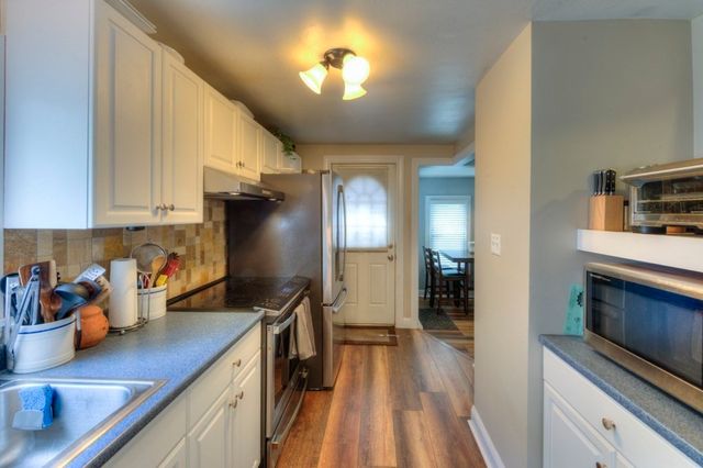 10 Ridgewood Rd, Worcester, MA 01606