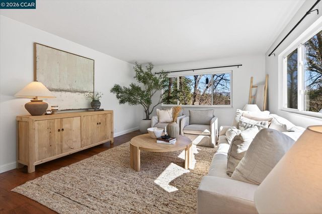 1816 Meadow Ln, Walnut Creek, CA 94595