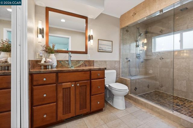 1816 Meadow Ln, Walnut Creek, CA 94595