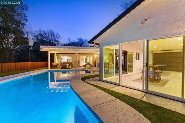 1816 Meadow Ln, Walnut Creek, CA 94595