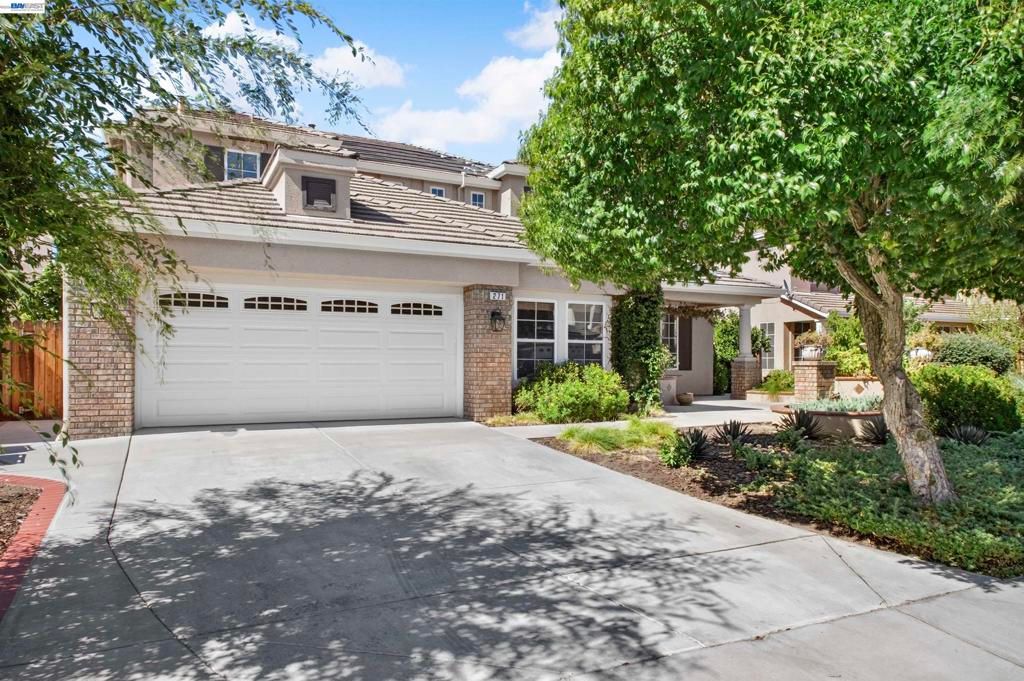 Image 1 of property listing at 271 Kelley Mist Ct, Tracy, CA 95377
