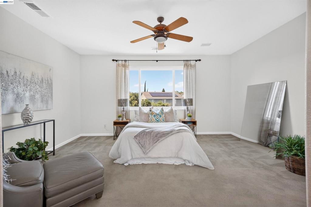 Image 24 of property listing at 271 Kelley Mist Ct, Tracy, CA 95377