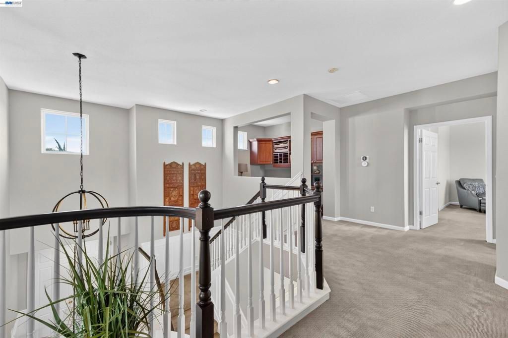 Image 30 of property listing at 271 Kelley Mist Ct, Tracy, CA 95377