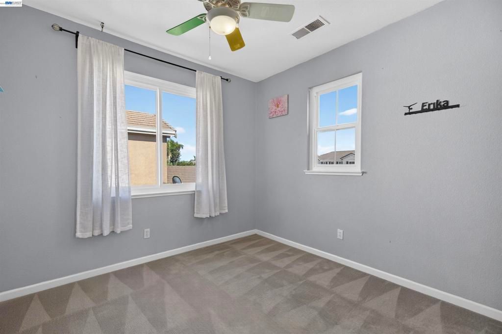 Image 31 of property listing at 271 Kelley Mist Ct, Tracy, CA 95377