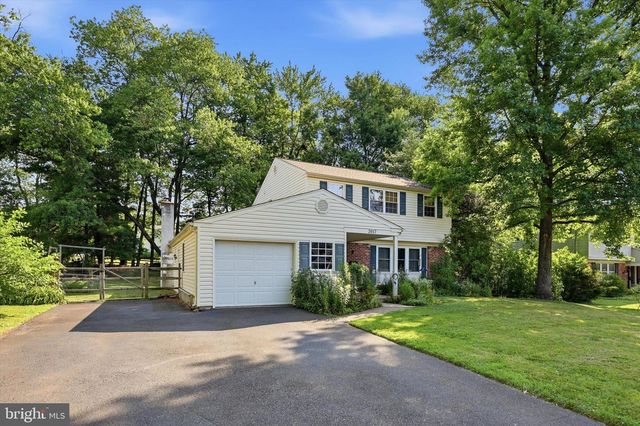 2017 BLACKHORSE DR, Warrington, PA 18976