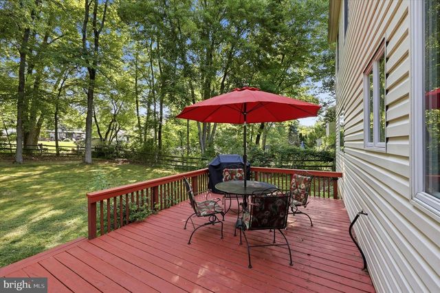 2017 BLACKHORSE DR, Warrington, PA 18976