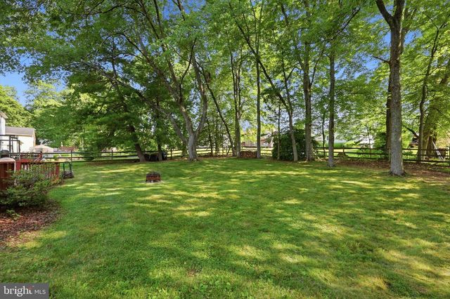 2017 BLACKHORSE DR, Warrington, PA 18976