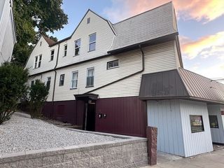 1025 Main St, Worcester, MA 01603