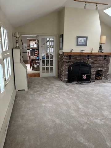 74 Hillside Ave, Falmouth, MA 02556