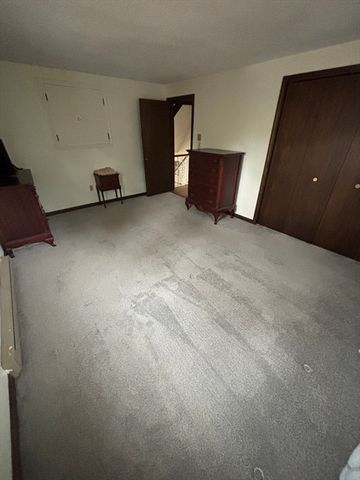 74 Hillside Ave, Falmouth, MA 02556