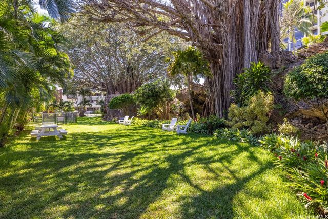 322 Aoloa Street 1706, Kailua, HI 96734