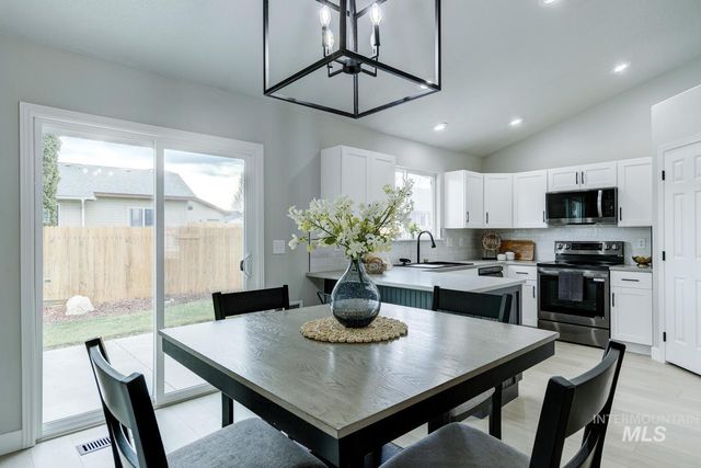 919 Muirfield, Nampa, ID 83686