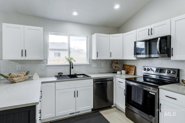 919 Muirfield, Nampa, ID 83686