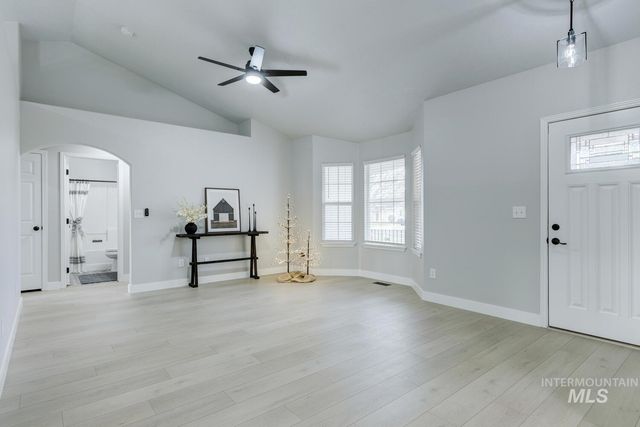 919 Muirfield, Nampa, ID 83686