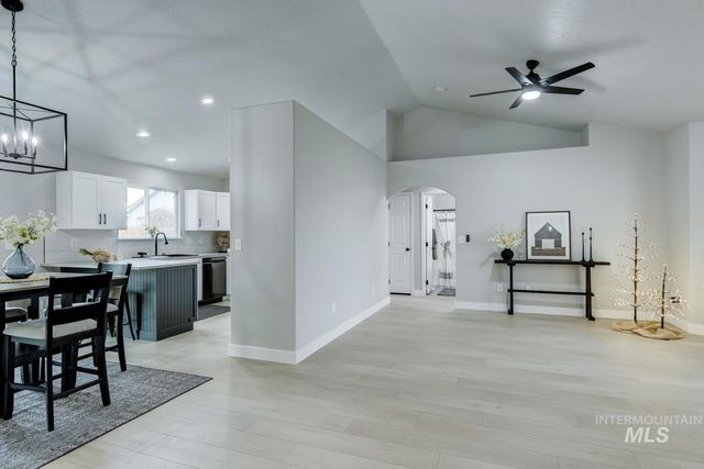 919 Muirfield, Nampa, ID 83686