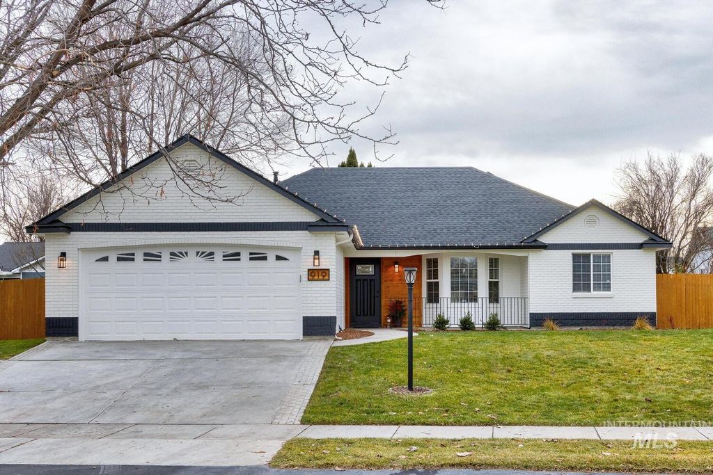 919 Muirfield, Nampa, ID 83686