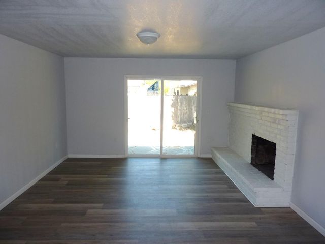 835 Clinton Dr, Stockton, CA 95210