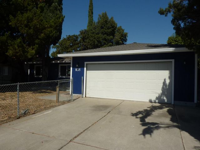 835 Clinton Dr, Stockton, CA 95210