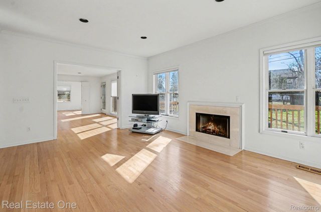 5840 Inkster - House Road, West Bloomfield Charter Township, MI 48323