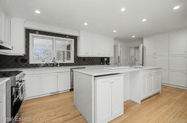 5840 Inkster - House Road, West Bloomfield Charter Township, MI 48323