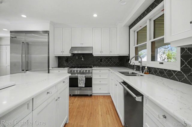 5840 Inkster - House Road, West Bloomfield Charter Township, MI 48323