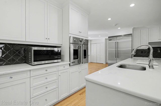 5840 Inkster - House Road, West Bloomfield Charter Township, MI 48323