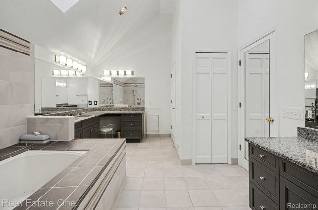 5840 Inkster - House Road, West Bloomfield Charter Township, MI 48323