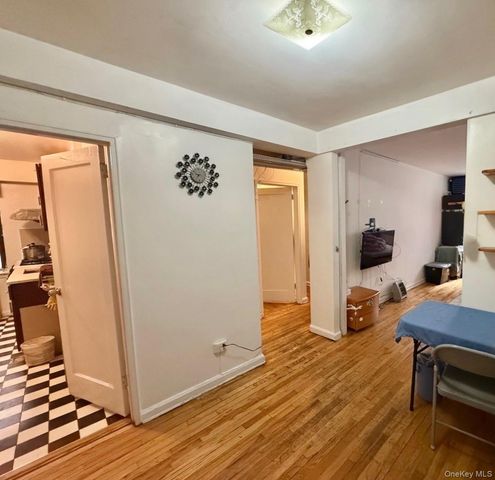 43-40 Union Street 2D, Flushing, NY 11355