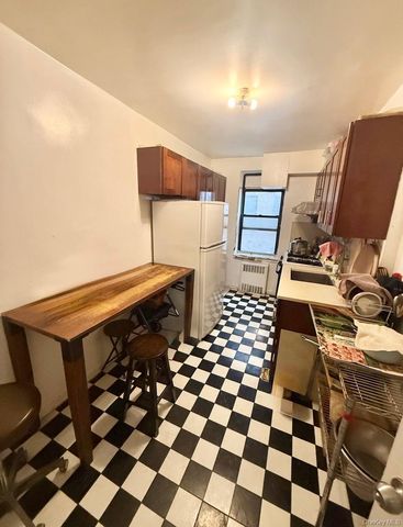43-40 Union Street 2D, Flushing, NY 11355