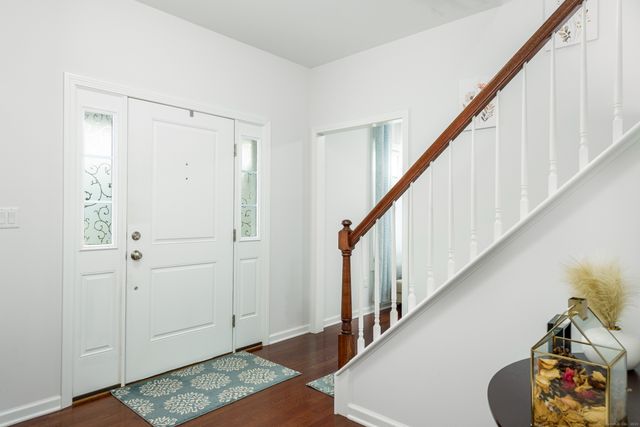 17 Farmington Drive, North Branford, CT 06472