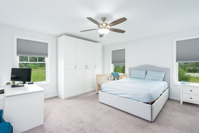 17 Farmington Drive, North Branford, CT 06472