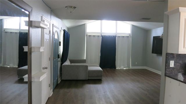 7432 OAKVISTA CIRCLE, Tampa, FL 33634