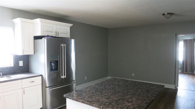 7432 OAKVISTA CIRCLE, Tampa, FL 33634