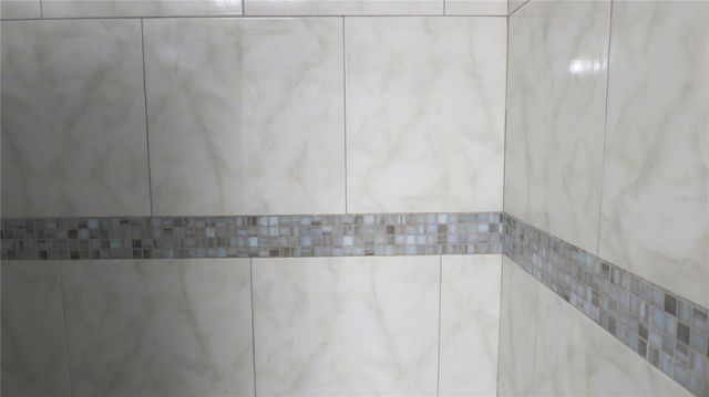 7432 OAKVISTA CIRCLE, Tampa, FL 33634