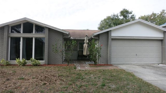 7432 OAKVISTA CIRCLE, Tampa, FL 33634