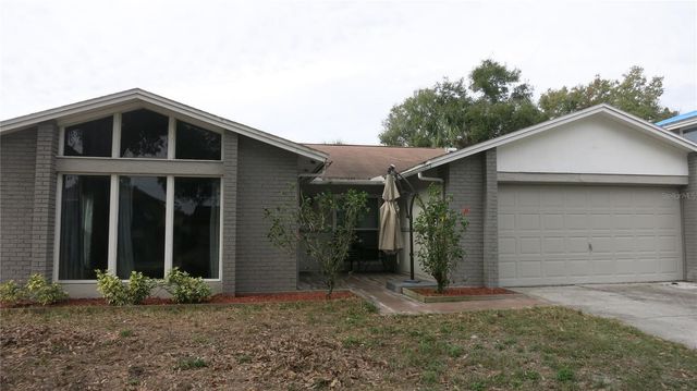 7432 OAKVISTA CIRCLE, Tampa, FL 33634