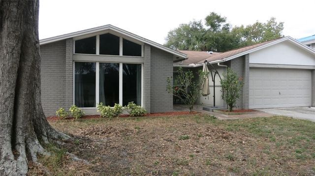 7432 OAKVISTA CIRCLE, Tampa, FL 33634