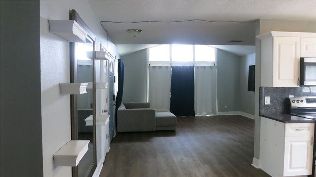 7432 OAKVISTA CIRCLE, Tampa, FL 33634