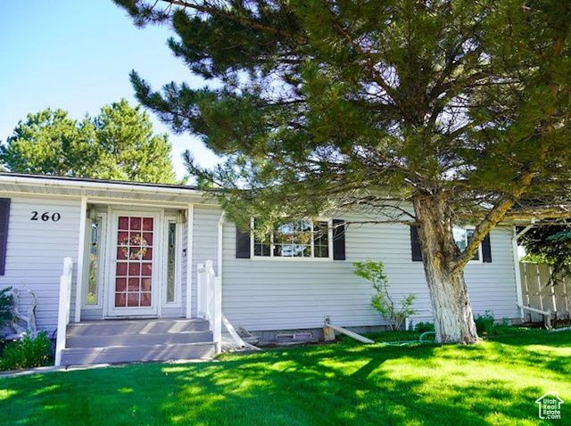 260 W 4TH, Soda Springs, ID 83276