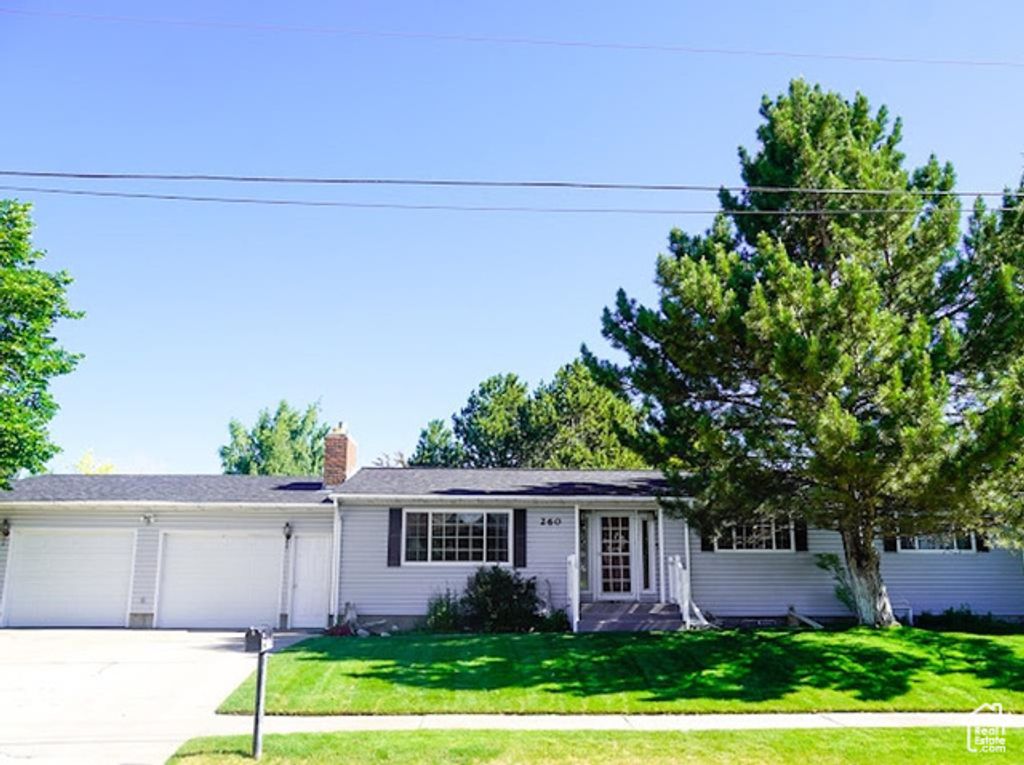 260 W 4TH, Soda Springs, ID 83276