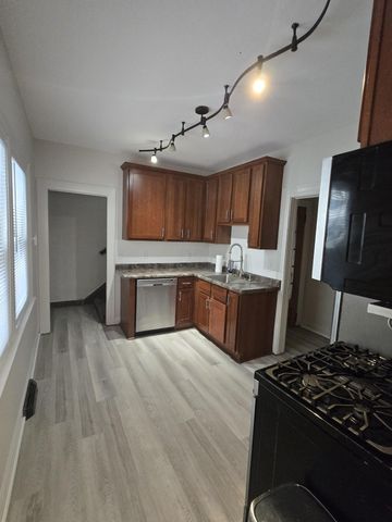 3022 32nd Avenue S, Minneapolis, MN 55406