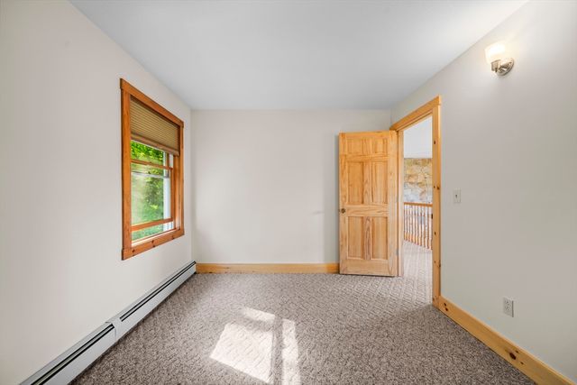 52 Washington Rd, Brimfield, MA 01010