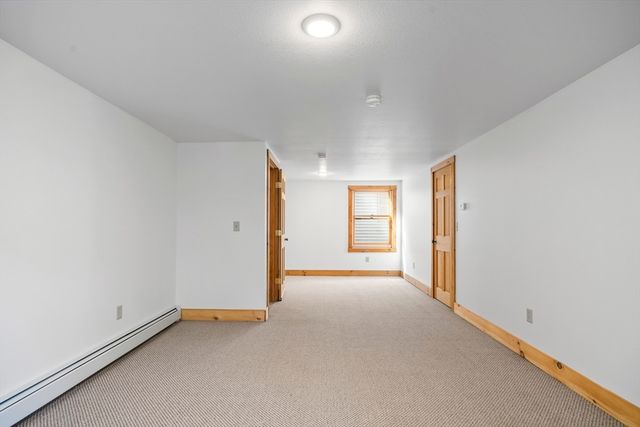 52 Washington Rd, Brimfield, MA 01010