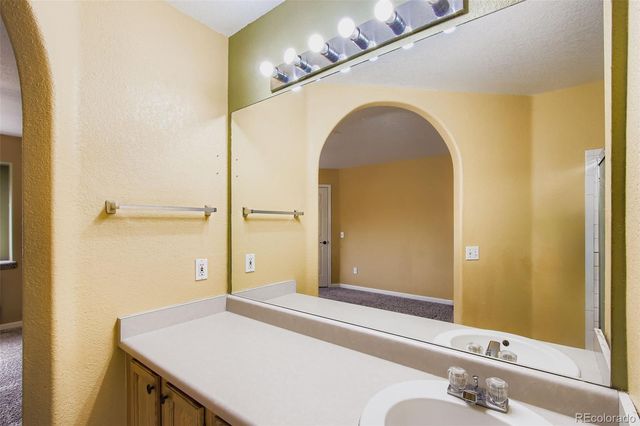 10693 W 63rd Drive 102, Arvada, CO 80004