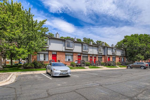 10693 W 63rd Drive 102, Arvada, CO 80004