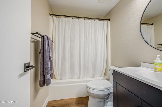 1920 W LINDNER Avenue 203, Mesa, AZ 85202