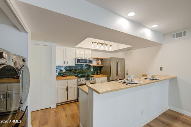 1920 W LINDNER Avenue 203, Mesa, AZ 85202