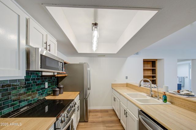1920 W LINDNER Avenue 203, Mesa, AZ 85202